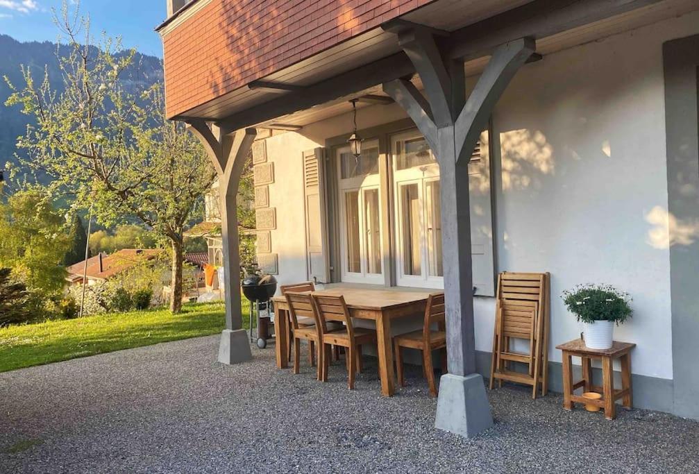 Chalet Mignon - Your Vacation Oasis At Lake Brienz Bönigen Dış mekan fotoğraf